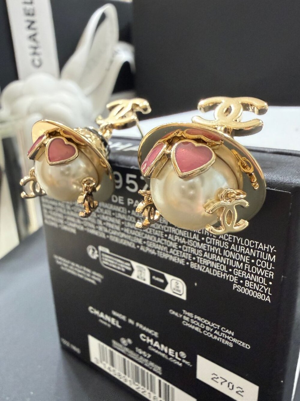 Chanel Gold- Tone CC Pearl Black Hat Pink Heart Sunglasses Dangle Earrings - Picture 3 of 12